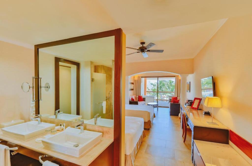 Riviera Maya con vuelos y TODO INCLUIDO en resort 5* - Barceló Maya Grand Resort