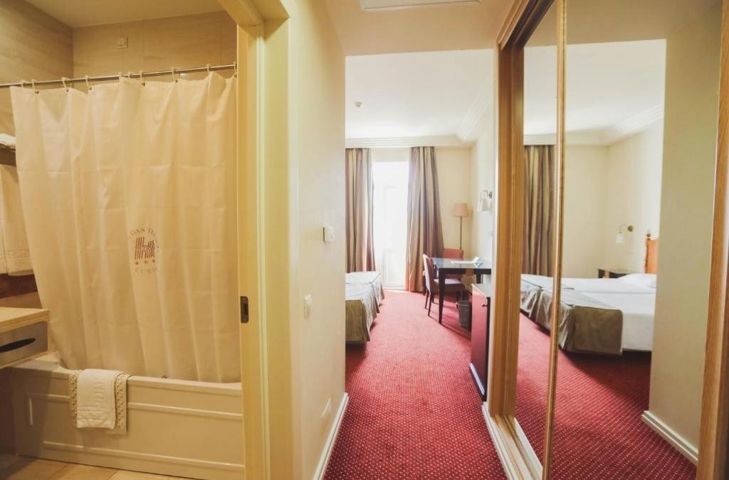 Relax entre viñedos en Tamengos con opción de spa, cerca de Aveiro - Hotel Termas da Curia