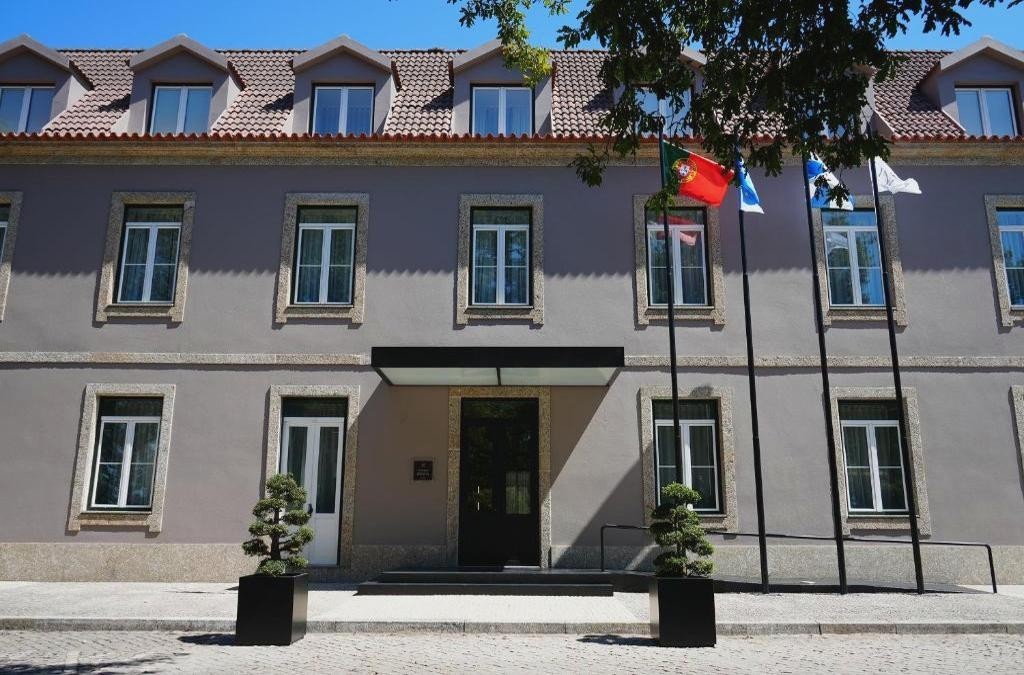 Relaxa em Braga: estadia tranquila com spa, varanda e bebida de boas‑vindas