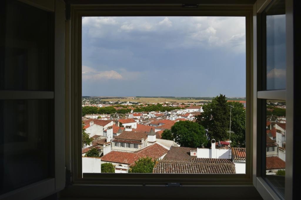 Descubre Évora: la joya del Alentejo en Portugal - Noble House Essence Évora - by Unlock Hotels