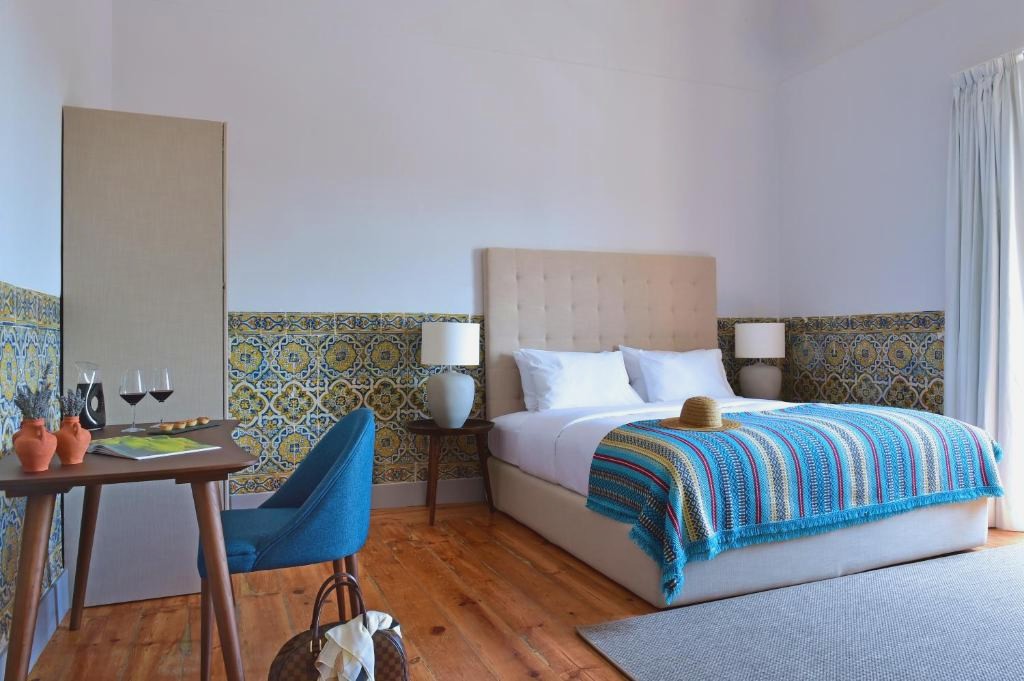 Descubre Évora: la joya del Alentejo en Portugal - Noble House Essence Évora - by Unlock Hotels
