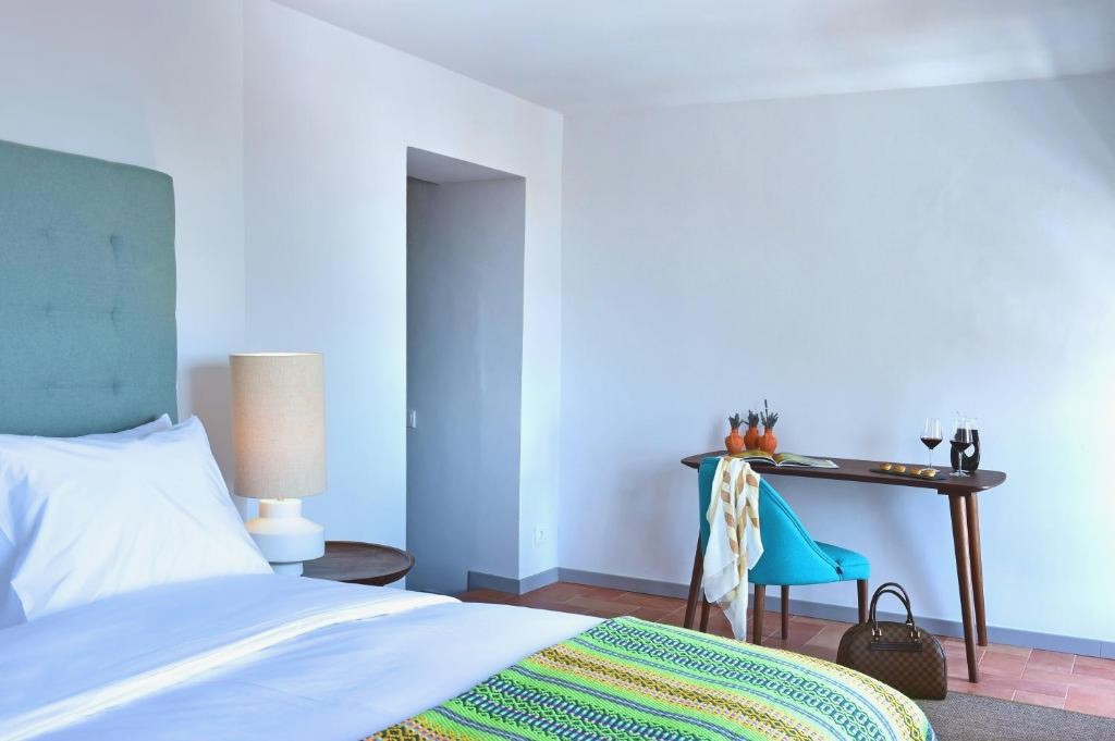 Descubre Évora: la joya del Alentejo en Portugal - Noble House Essence Évora - by Unlock Hotels