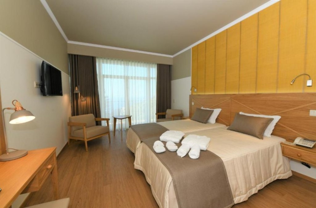 Aventura y relax en Madeira: disfruta en un hotel 4*