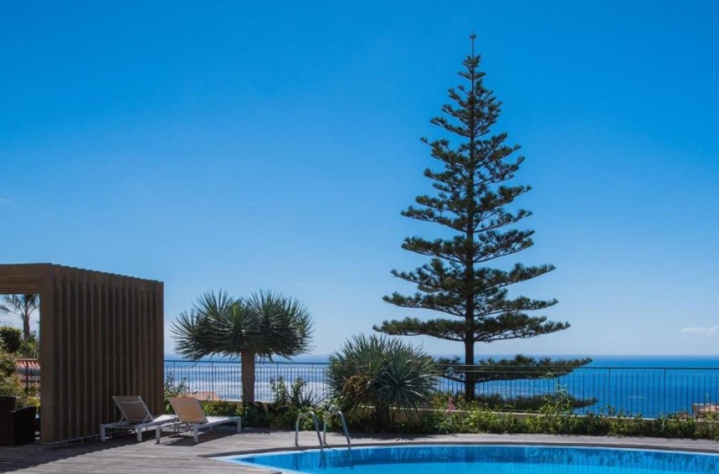 Aventura y relax en Madeira: disfruta en un hotel 4*