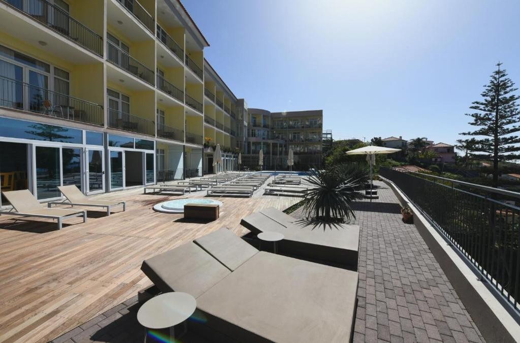 Aventura y relax en Madeira: disfruta en un hotel 4*