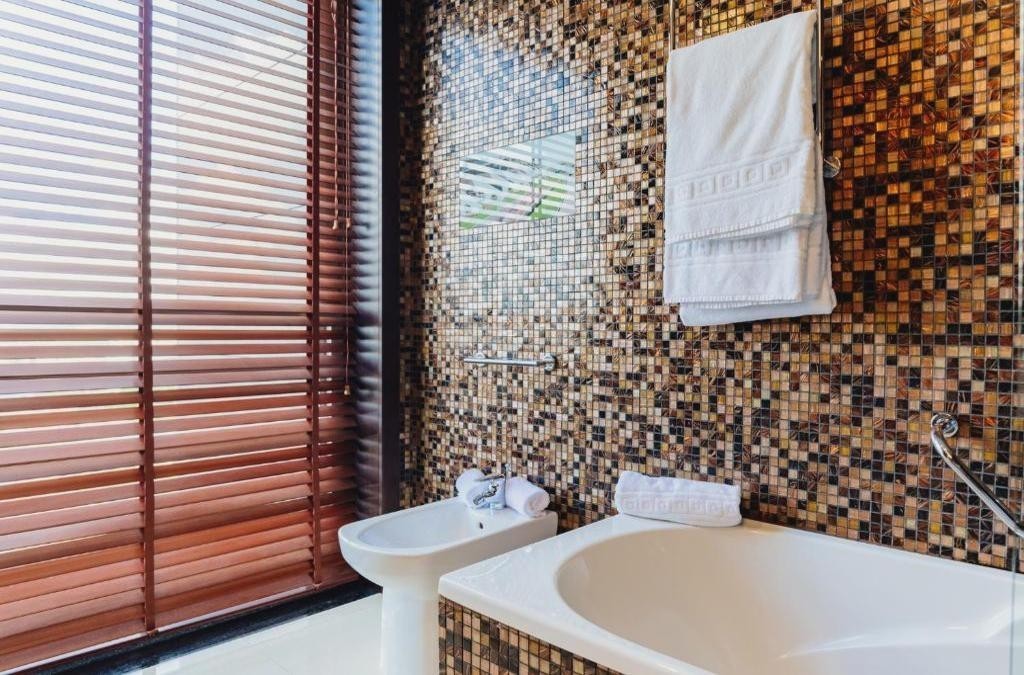 ¡Oporto con cata de vinos y crucero por el Duero! - Axis Porto Business & Spa Hotel