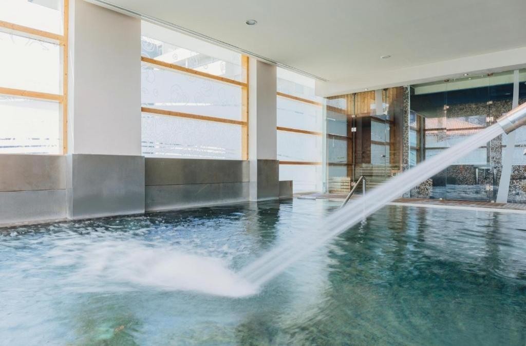 ¡Oporto con cata de vinos y crucero por el Duero! - Axis Porto Business & Spa Hotel