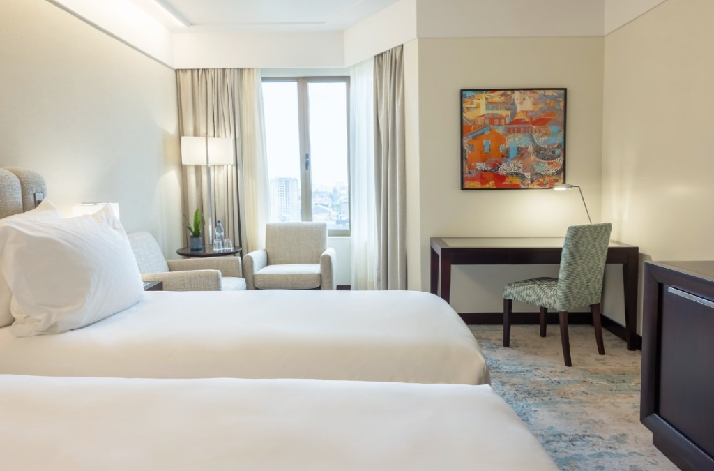 Oporto de lujo: hotel 5*, crucero y cata de vinos