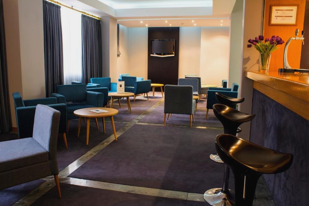 ¡Semana Santa en Oporto! - Hotel Black Tulip - Porto Gaia
