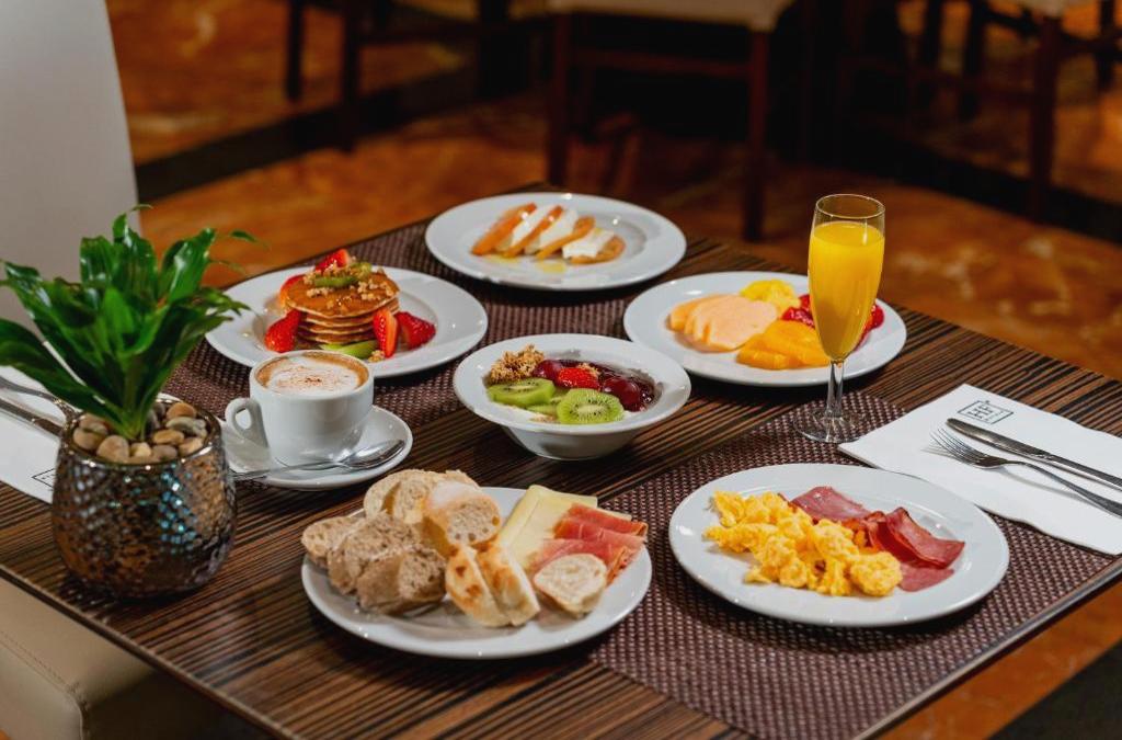 Descubre Oporto en hotel 4* con cata de vinos y crucero