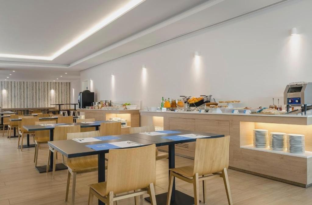 ¡Oporto al completo! Con crucero por los 6 puentes y cata de vino - Cliphotel