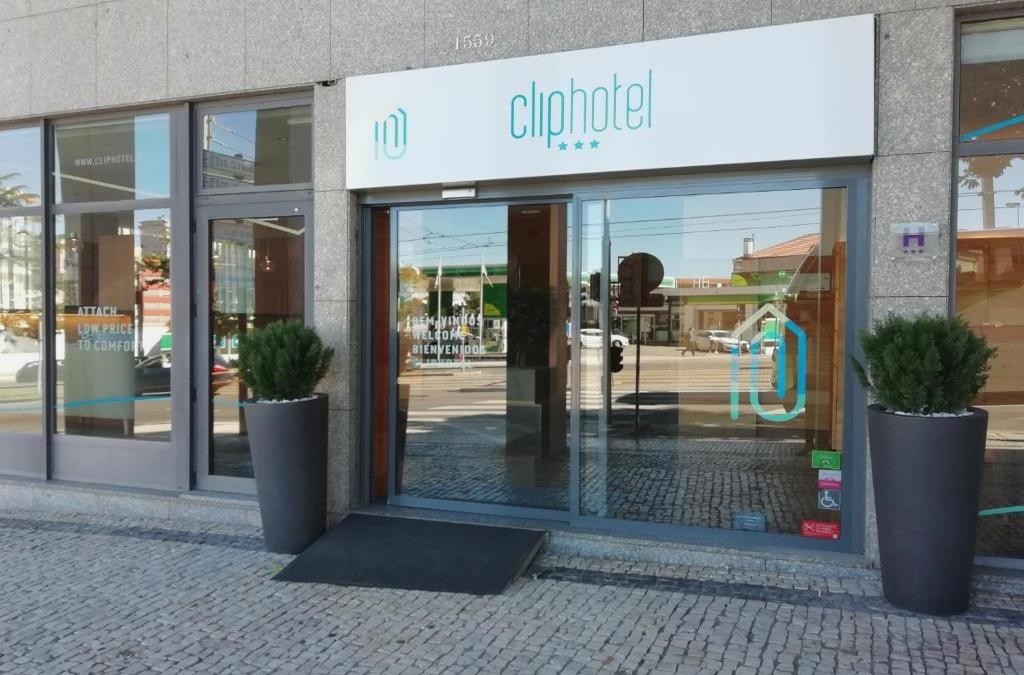 ¡Oporto al completo! Con crucero por los 6 puentes y cata de vino - Cliphotel