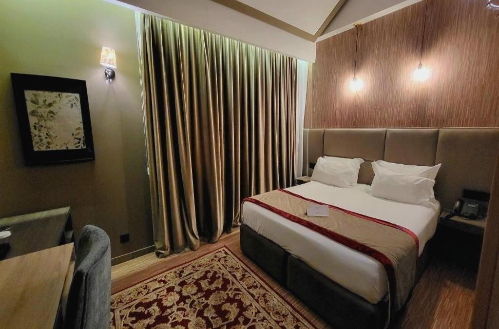 Viaja a Oporto en un lujoso hotel 4* con crucero, cata de vinos y spa - Rubens Hotel & Spa