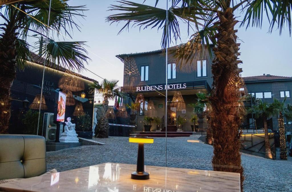 Viaja a Oporto en un lujoso hotel 4* con crucero, cata de vinos y spa - Rubens Hotel & Spa