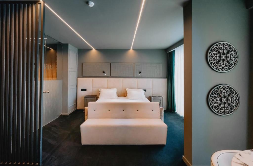 Viaja a Oporto en un lujoso hotel 4* con crucero, cata de vinos y spa - Rubens Hotel & Spa