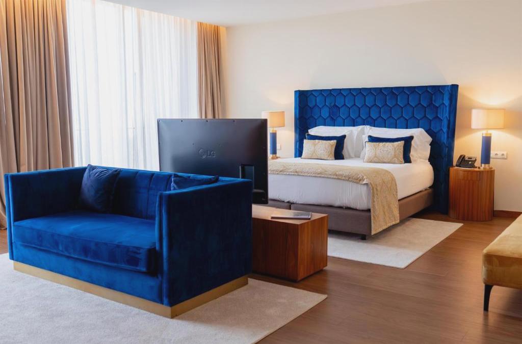 Boeira Garden Hotel Porto Gaia, Curio Collection by Hilton