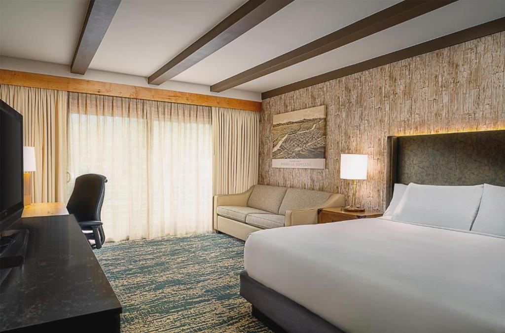 Boeira Garden Hotel Porto Gaia, Curio Collection by Hilton
