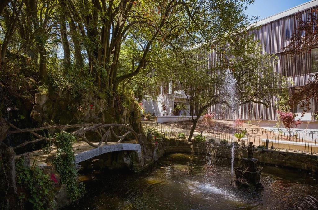 Boeira Garden Hotel Porto Gaia, Curio Collection by Hilton