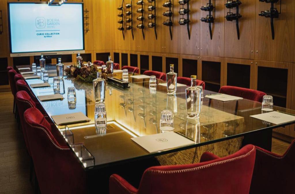 Boeira Garden Hotel Porto Gaia, Curio Collection by Hilton
