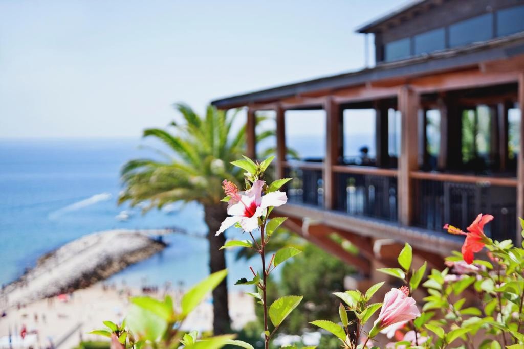 Especial Semana Santa en la Costa de Lisboa en hotel 4* - Hotel do Mar
