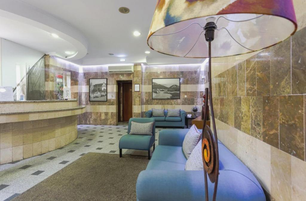 Hotel Arangues
