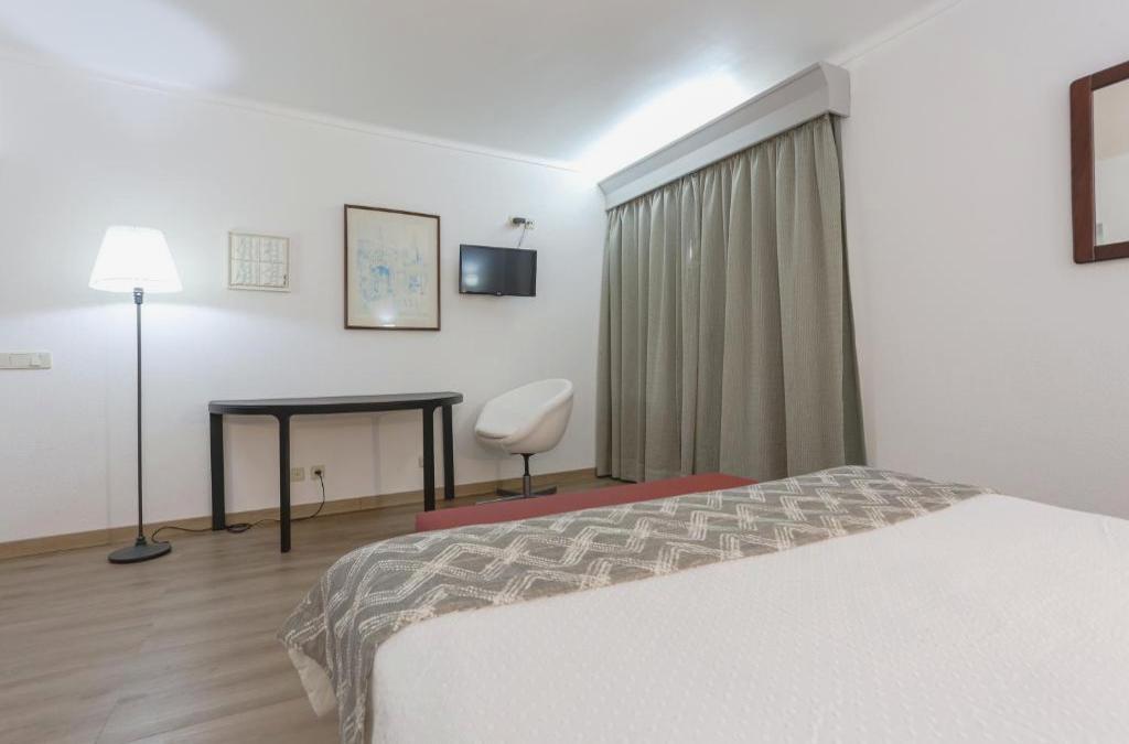 Hotel Arangues