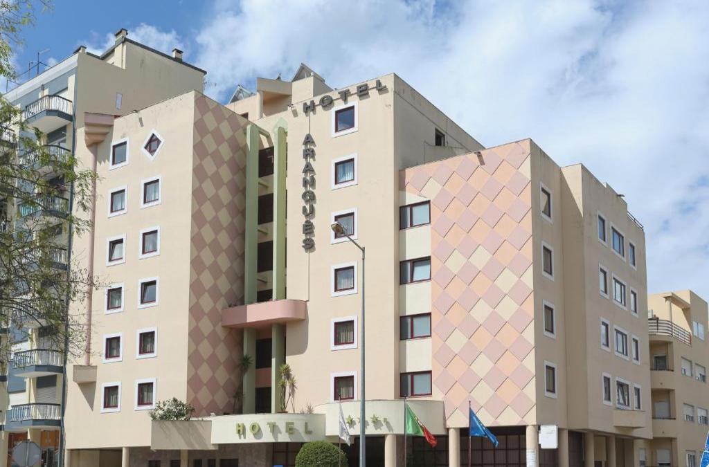 Hotel Arangues