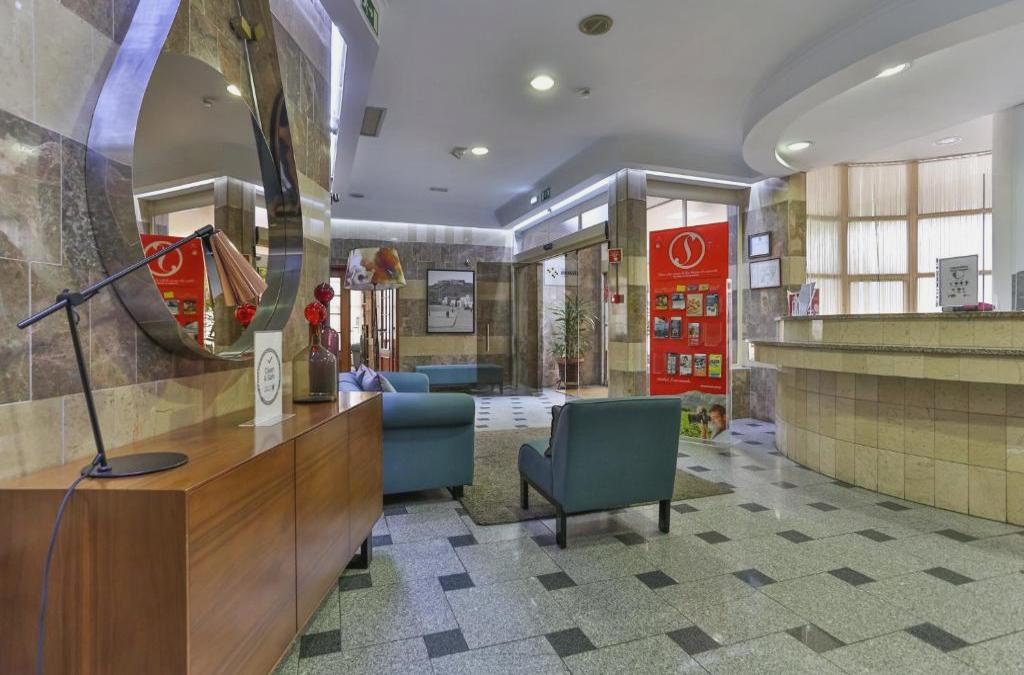 Hotel Arangues