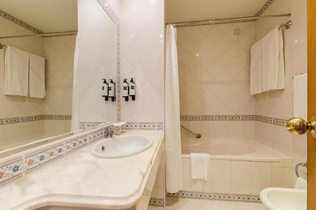 Turim Club Azeitao Hotel
